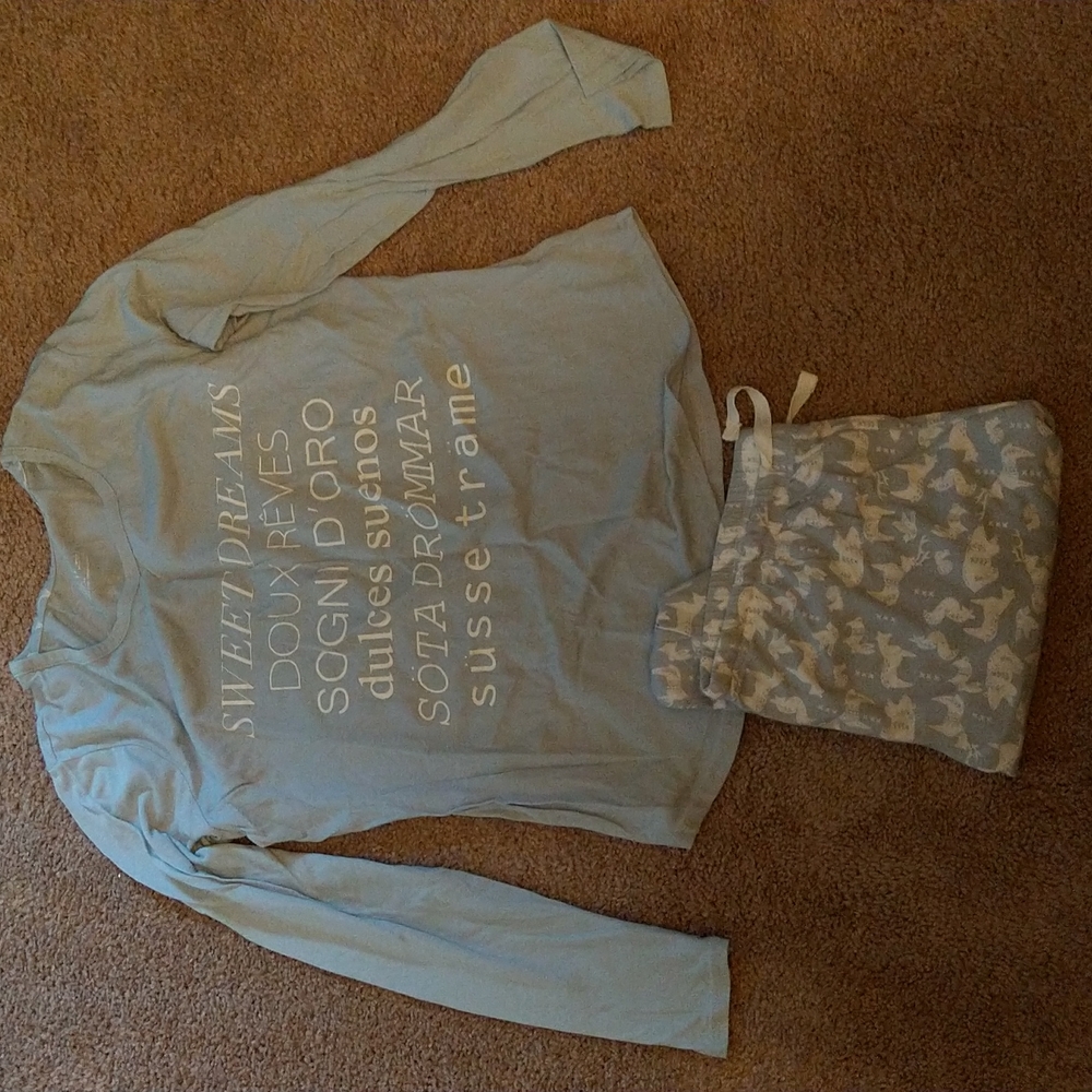 Long sleeve pajama set